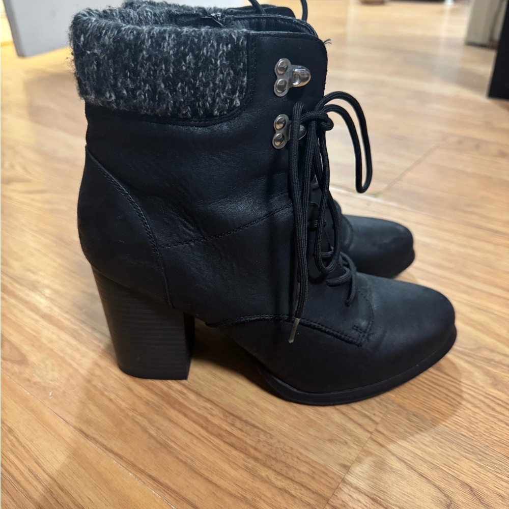 XOXO Black Knit-Cuff Heeled Ankle Boots - Picture 5 of 7